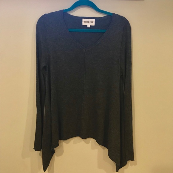 Olive and Oak V Neck Sweater - Picture 3 of 3